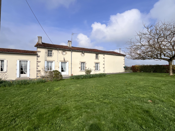 Offres de vente Maison La Chapelle-Saint-Laurent (79430)